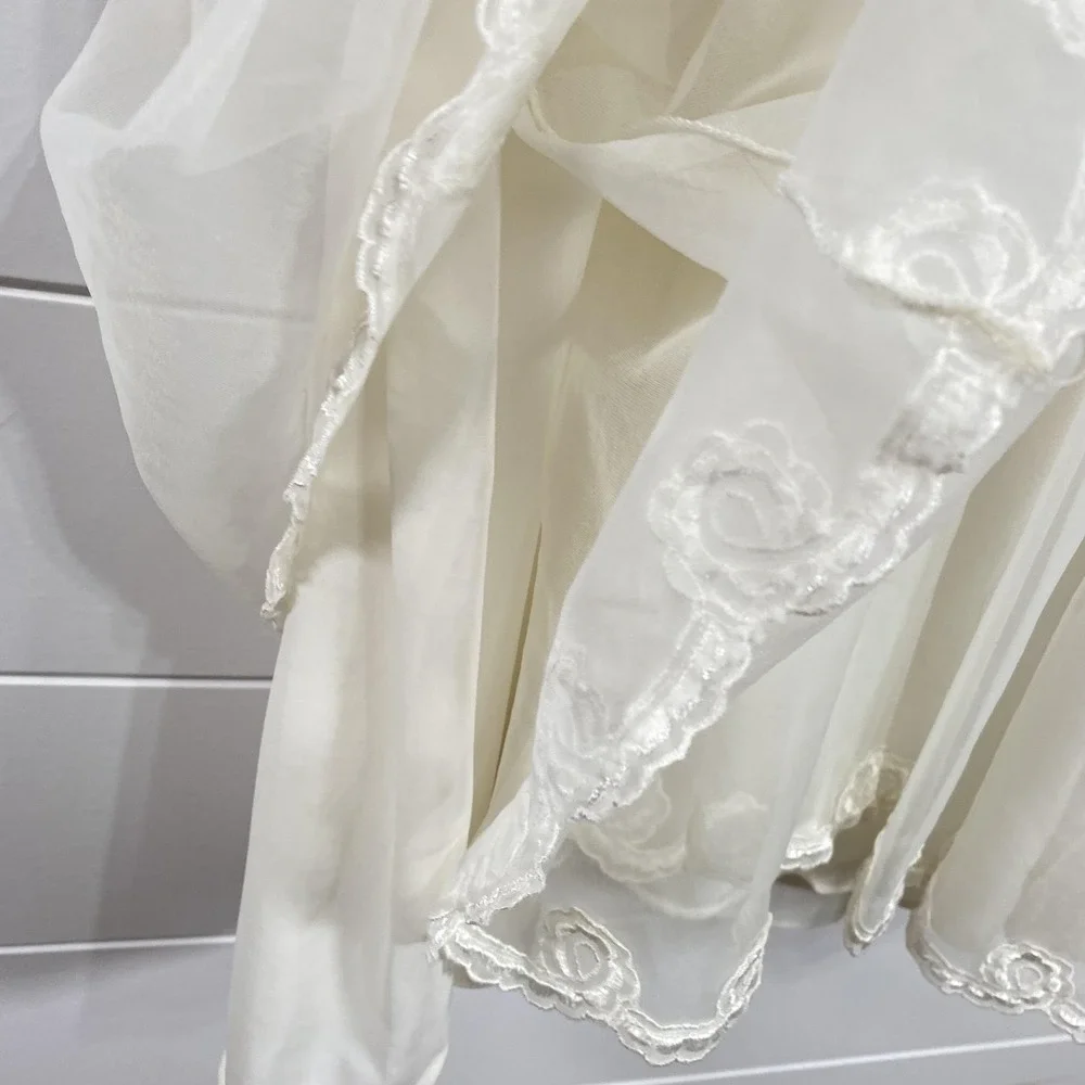 Vintage Sheer Peignoir Set Womens Medium Ivory Nightgown‎ Robe Lace Pearl 60s